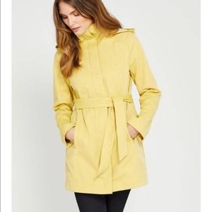 AVA MODERN LIGHT RAIN SHELL JACKET - YELLOW-